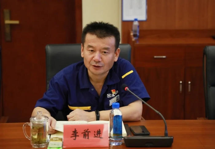 AG集团官网（中国）官方网站
与徐工消防签署战略合作协议 携手深耕中国高空产业市场