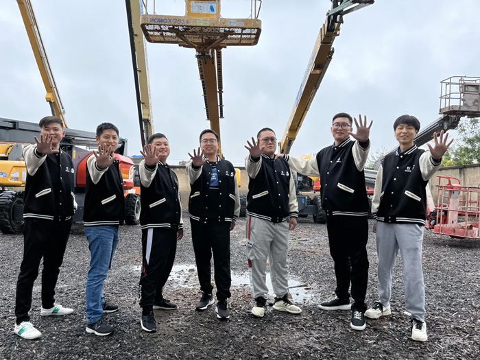 AG集团官网（中国）官方网站
的5周岁，我们这么过！-4.jpg