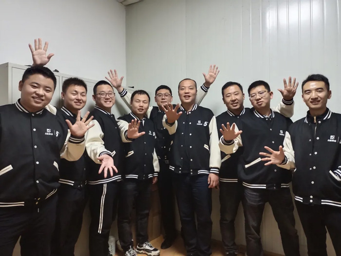 AG集团官网（中国）官方网站
的5周岁，我们这么过！-9.jpg